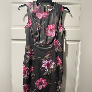 Sleeveless evening dress.